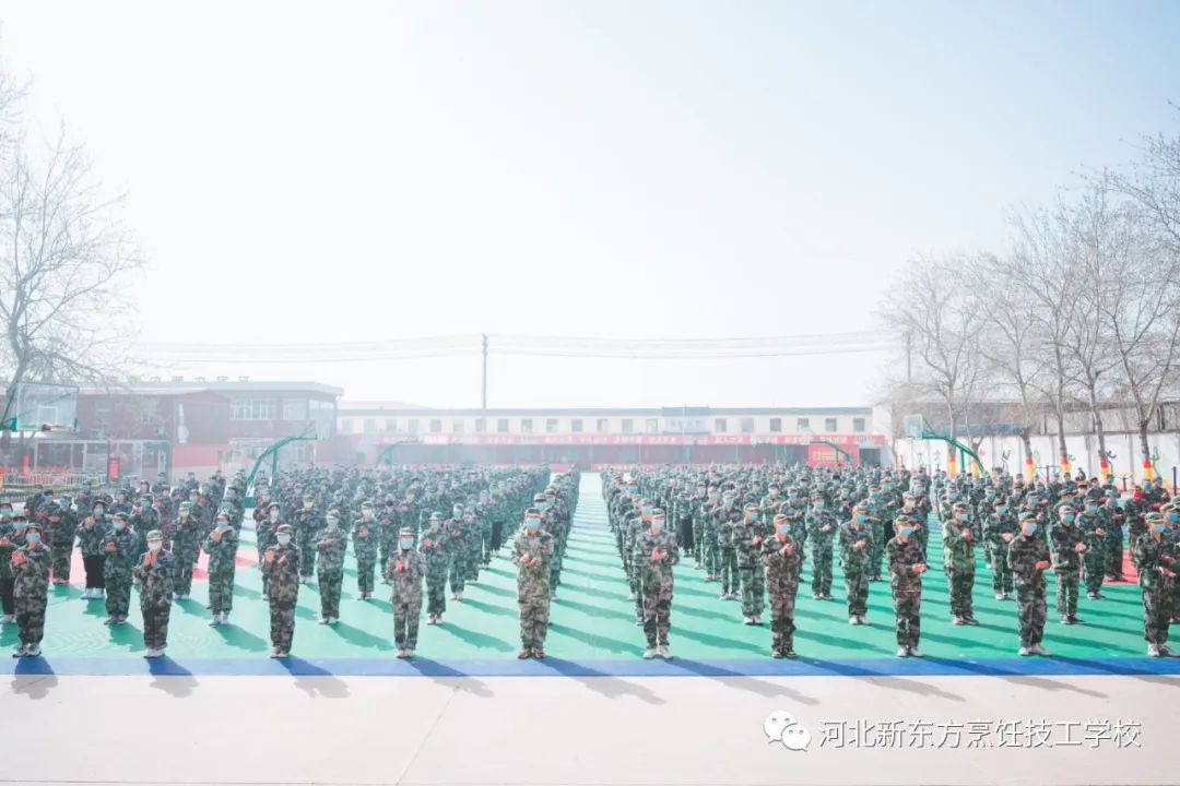 军训开幕式丨鲜衣怒马，沙场点兵，今日你们很飒