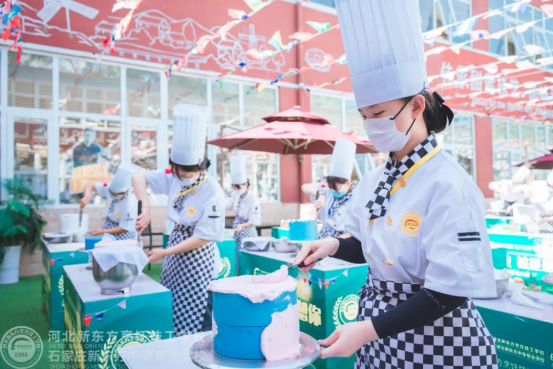 初中生学厨师还是学烘焙，选哪个